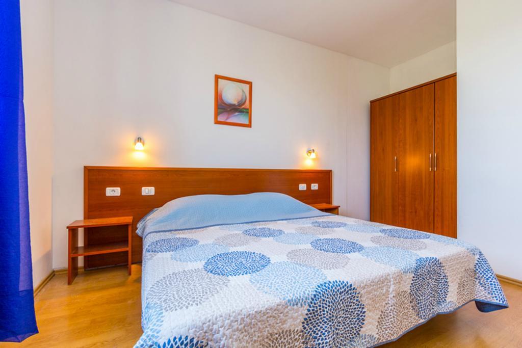 Apartment Mirjana Pula Rum bild